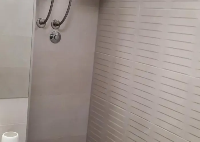 דירה Jabuka טוזלה